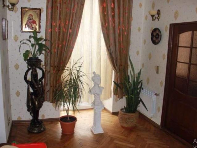 Квартира продажа в Великодолинском, Днепропетровской области