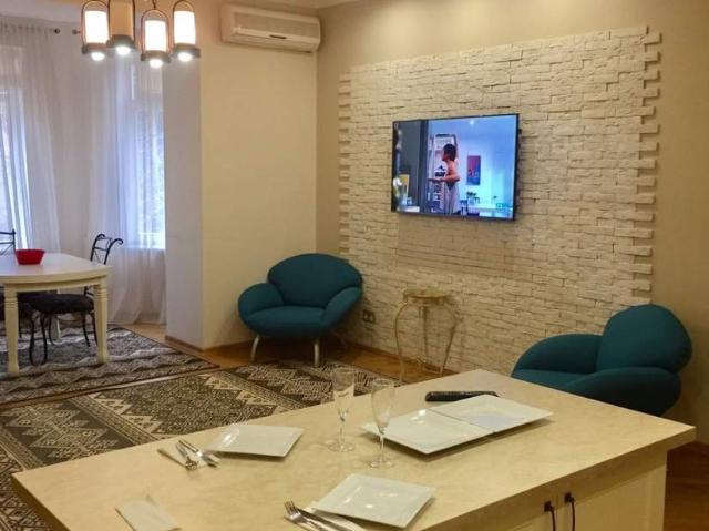 Квартира продажа в Великодолинском, Днепропетровской области