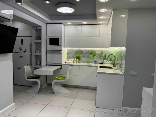 Квартира аренда в Оболонь, Романкове