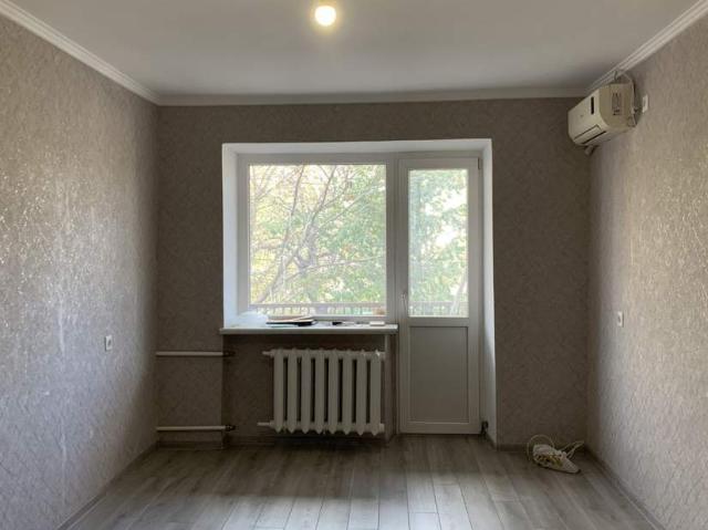 Квартира продажа в Великодолинском, Днепропетровской области
