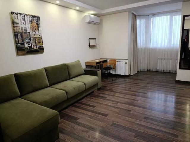 Квартира аренда в Позняки, Романкове