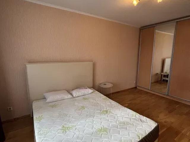 Квартира аренда в Позняки, Романкове