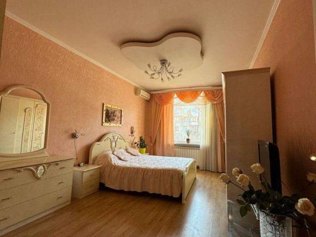 Квартира продажа в Вознесеновский, Запорожье