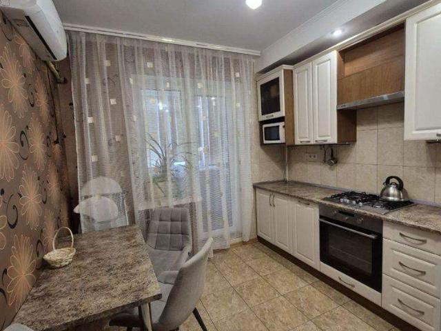 Квартира продажа в Коммунарский, Запорожье