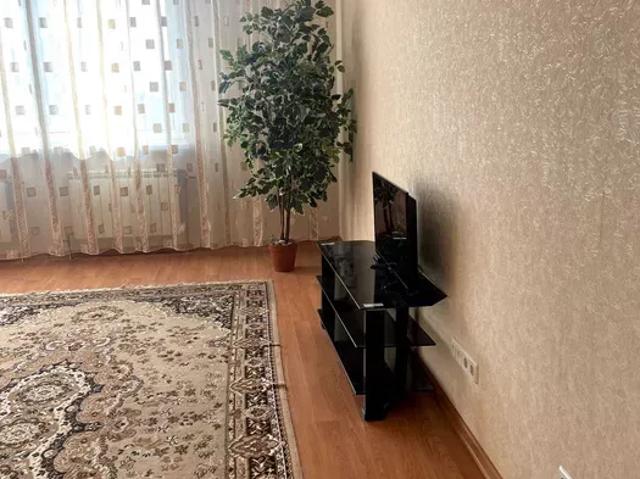 Квартира аренда в Позняки, Романкове