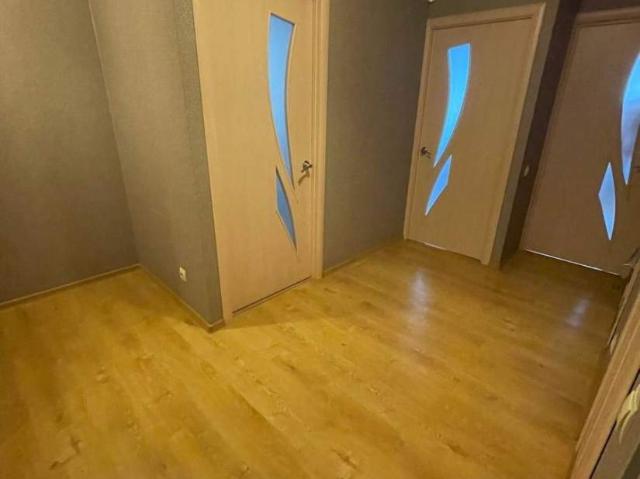 Квартира продажа в Великодолинском, Днепропетровской области
