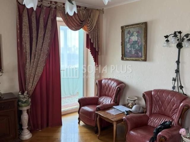 Квартира продажа в Романкове