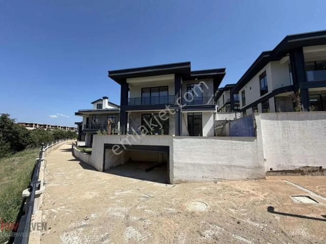 Başiskele, Kocaeli içerisinde satılık Villa
