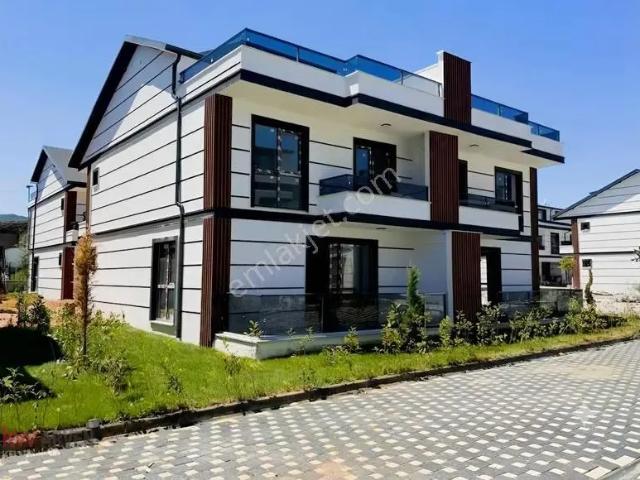 Başiskele, Kocaeli içerisinde satılık Villa