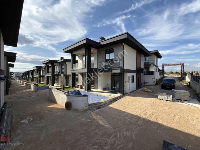 Başiskele, Kocaeli içerisinde satılık Villa