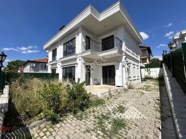 Başiskele, Kocaeli içerisinde kiralık Villa