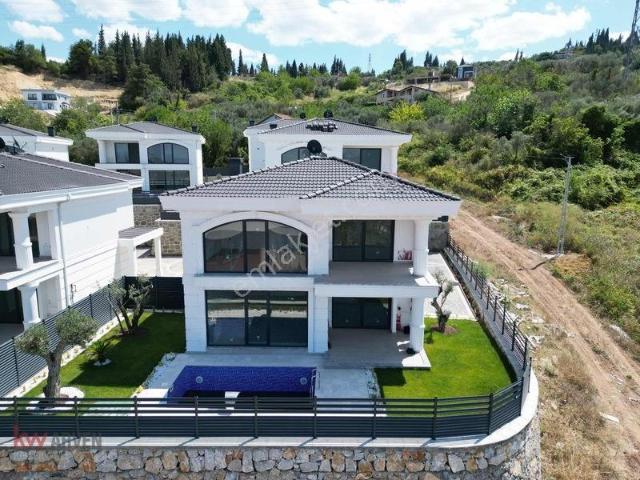 Karamürsel, Kocaeli içerisinde satılık Villa