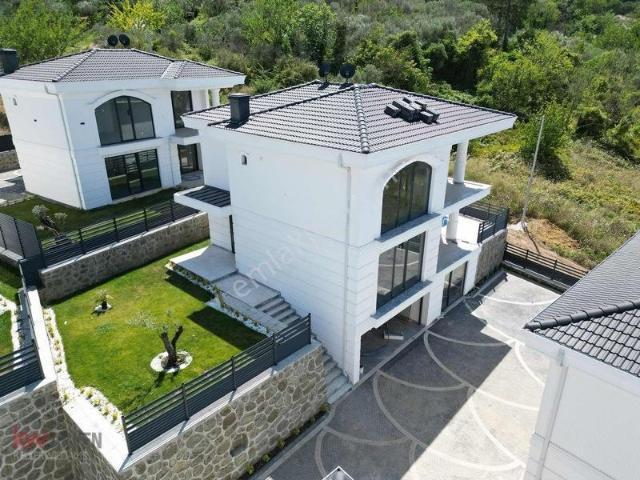 Karamürsel, Kocaeli içerisinde satılık Villa