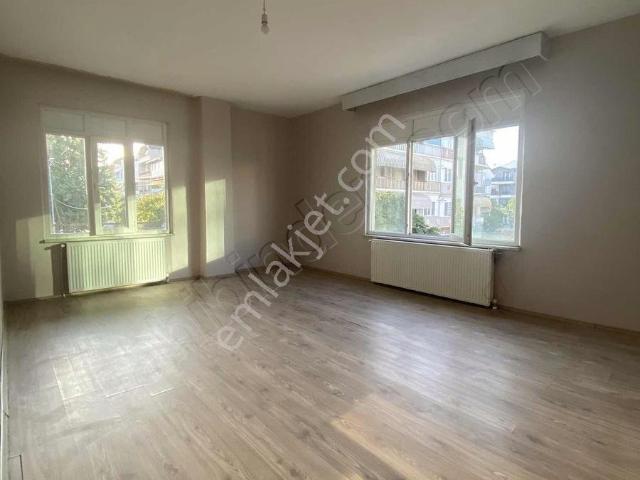İzmit, Kocaeli içerisinde kiralık mülk