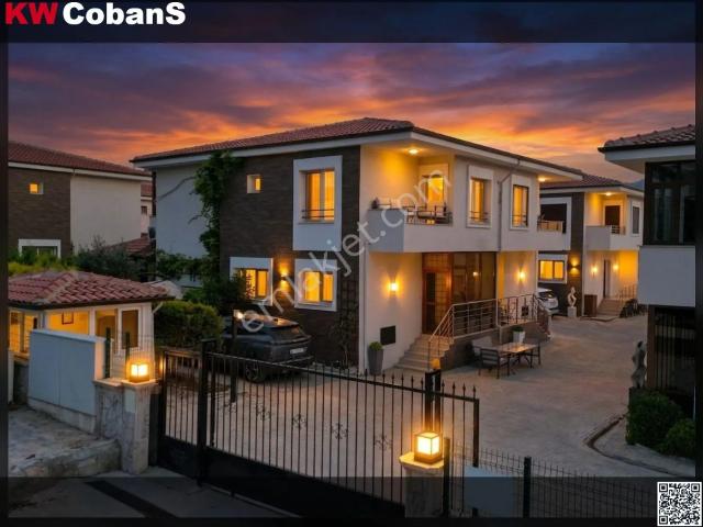 Kuşadasi, Aydin içerisinde satılık Villa