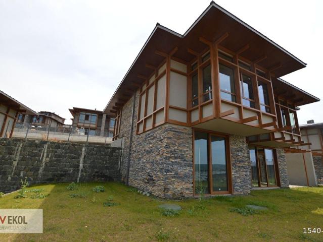 Riva Mahallesi, Beykoz içerisinde satılık Villa