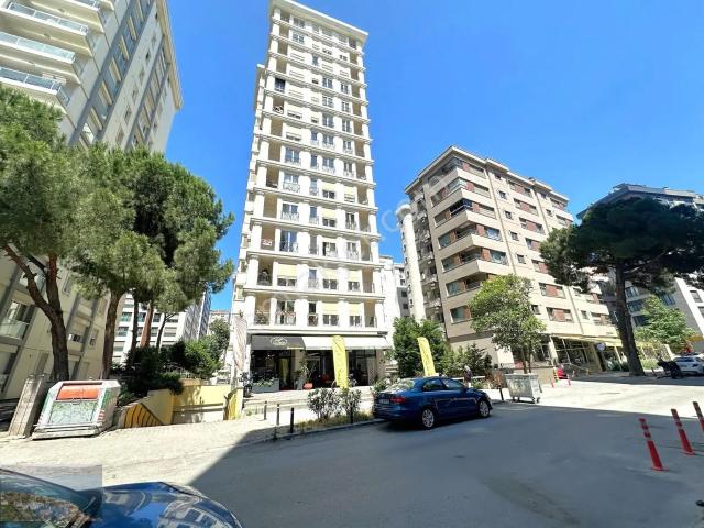 Kadiköy, İstanbul içerisinde satılık mülk