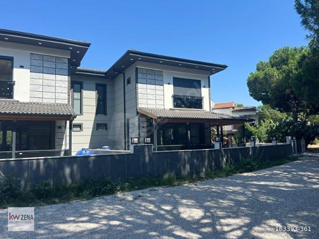 Ayvalik, Balikesir içerisinde satılık Villa