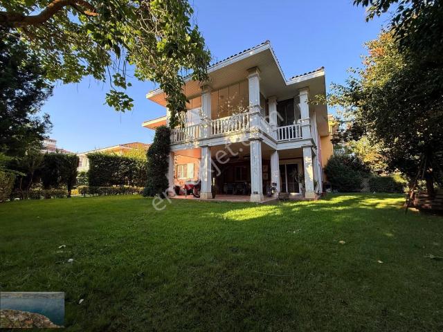 İstanbul içerisinde satılık Villa
