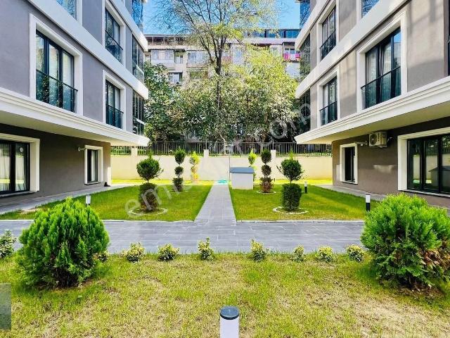 Bakirköy, Zuhuratbaba Mahallesi içerisinde satılık Daire