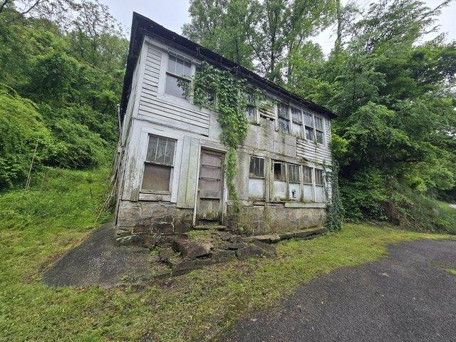 Land for sale in Arjay, Kentucky