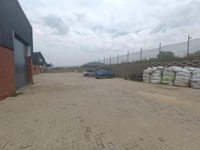 Commercial for rent in Nooitgedacht, Gauteng