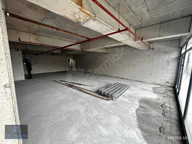 Kartal, İstanbul içerisinde satılık Dükkan