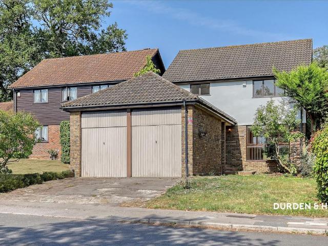 House for rent in Harold Hill, Greater London