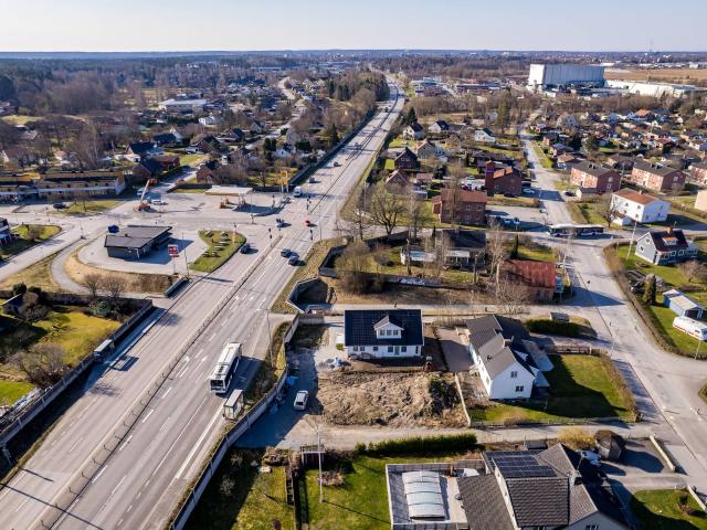 Tomt till salu i Örebro