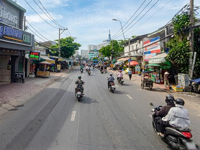 Nhà mặt phố bán
