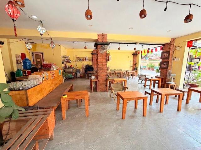 Nhà mặt phố bán