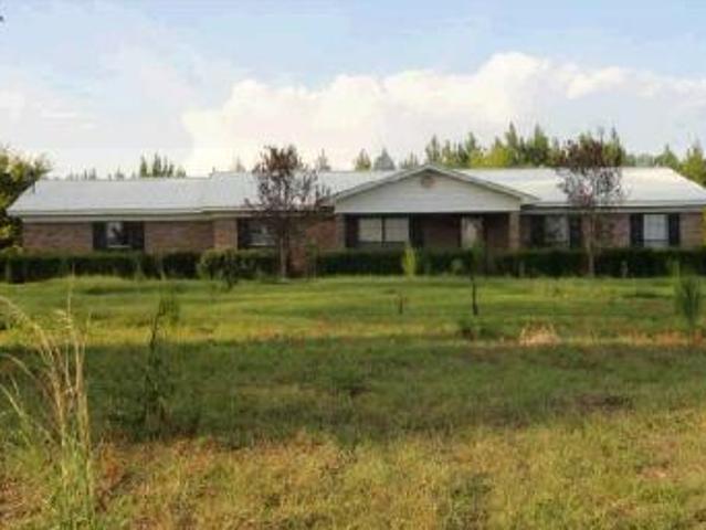 House for sale in Coffeeville, Alabama