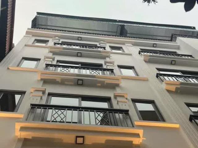 Nhà mặt phố bán tại Hoàn Kiếm, Hà Nội