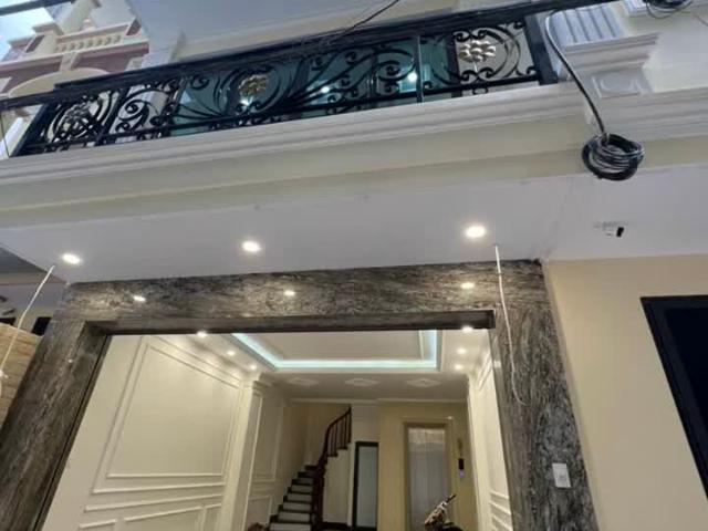 Nhà bán tại Hoàn Kiếm, Hà Nội