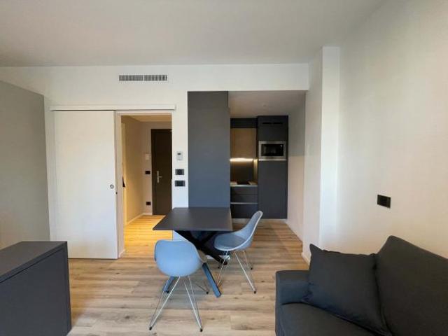 Monolocale in affitto a Milano, Lombardia
