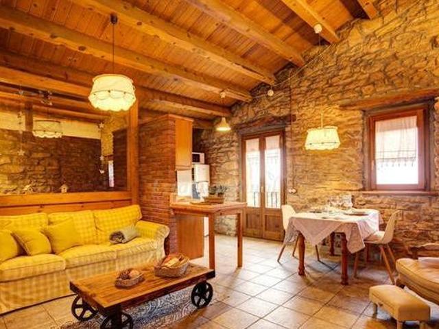 Casa en alquiler en la Baronia de Rialb, Lleida