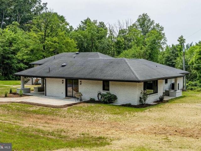House for sale in Stevens, Pennsylvania