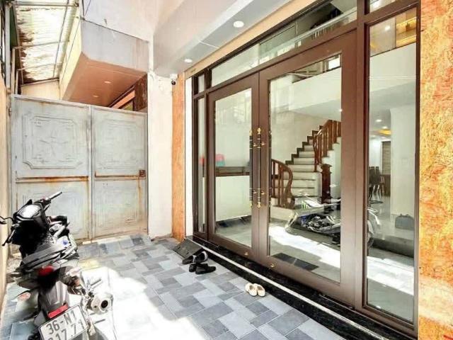 Nhà bán tại Hoàn Kiếm, Hà Nội