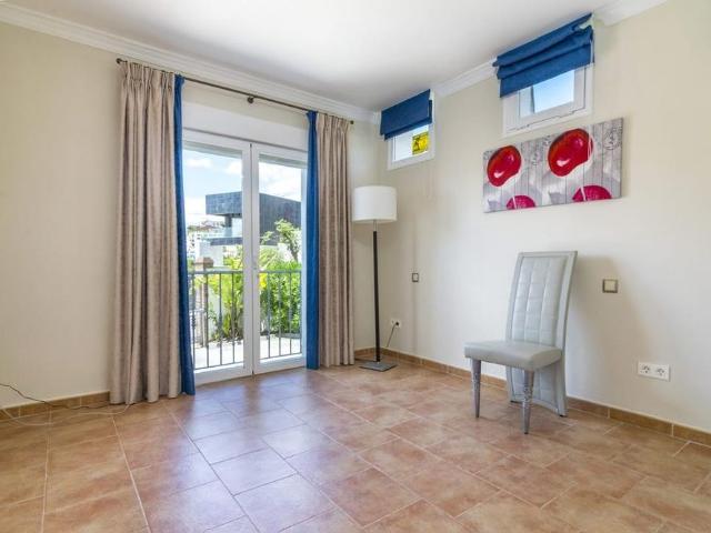Casa en alquiler en La Alquería-El Paraíso, Costa del Sol Occidental