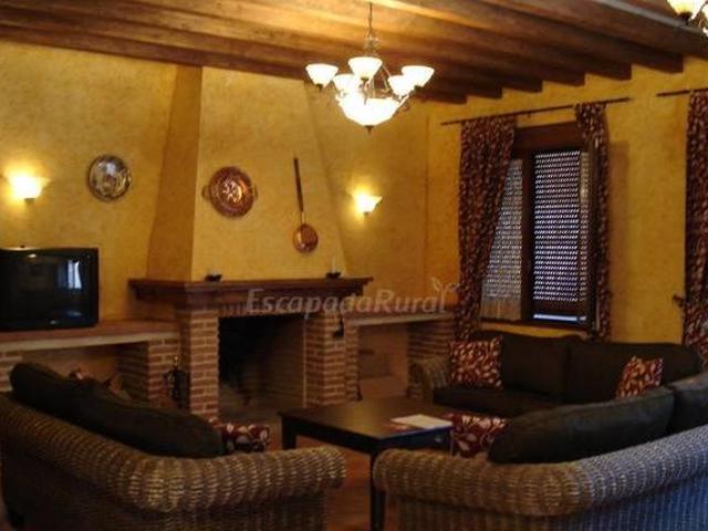 Casa en alquiler en Valdeverdeja, Castilla-La Mancha