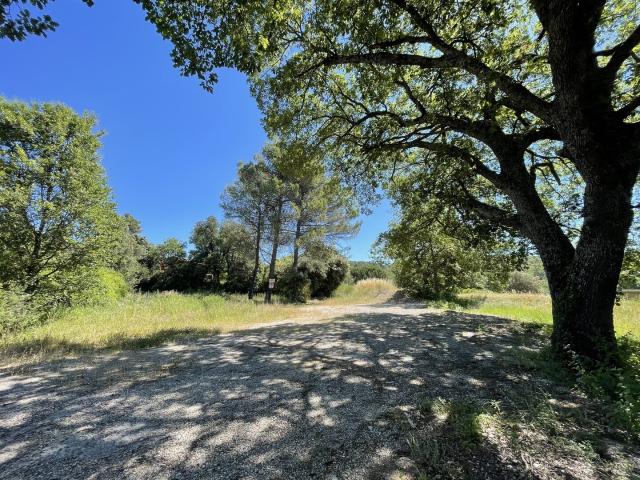 Terrain vente à Apt, La Bastide-des-jourdans