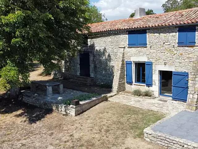 Maison vente à Fontenay-le-Comte, La Bretonnière