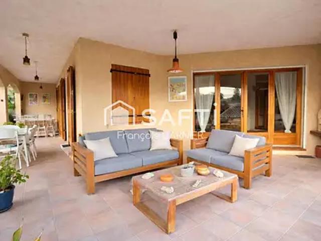 Maison vente à Arrondissement de Toulon, La Cadière-d'azur