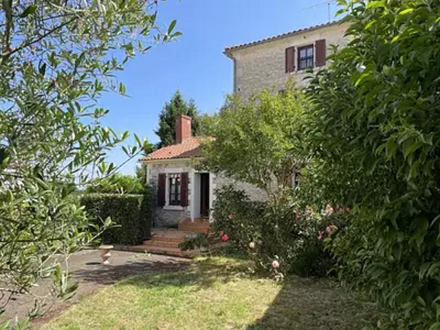 Maison vente à Fontenay-le-Comte, La Caillère-saint-hilaire