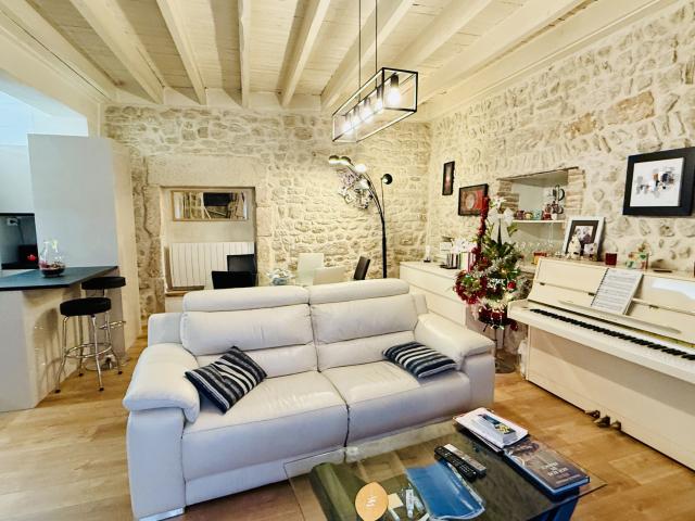 Maison vente à Nîmes, La Calmette