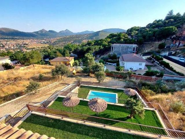 Casa en alquiler en Robledo De Chavela, Madrid