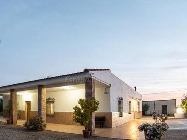 Casa en alquiler en Fuente Palmera, Andalucía
