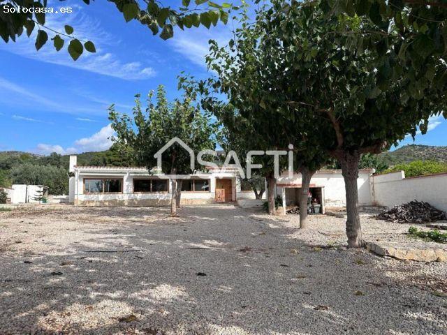 Casa en venta en Ulldecona, Tarragona