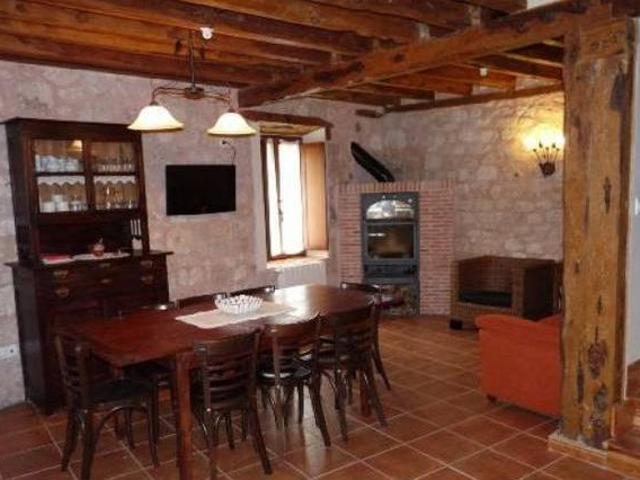Casa en alquiler en Pineda Trasmonte, Castilla y León