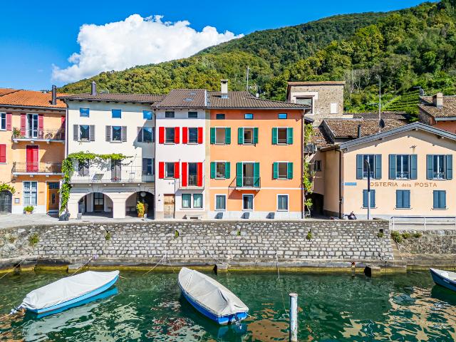 Haus kaufen in Brusino Arsizio, Tessin